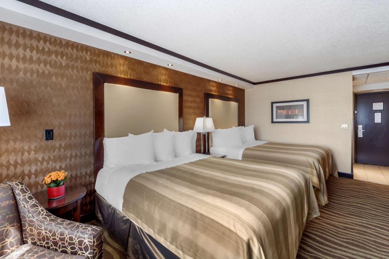 Best Western Plus Edmonton Airport Hotel Leduc Exterior photo